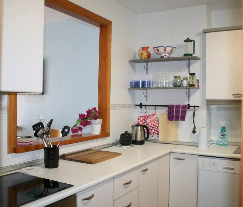 Beachside Apartment In The Centre Of El Campello Exteriör bild